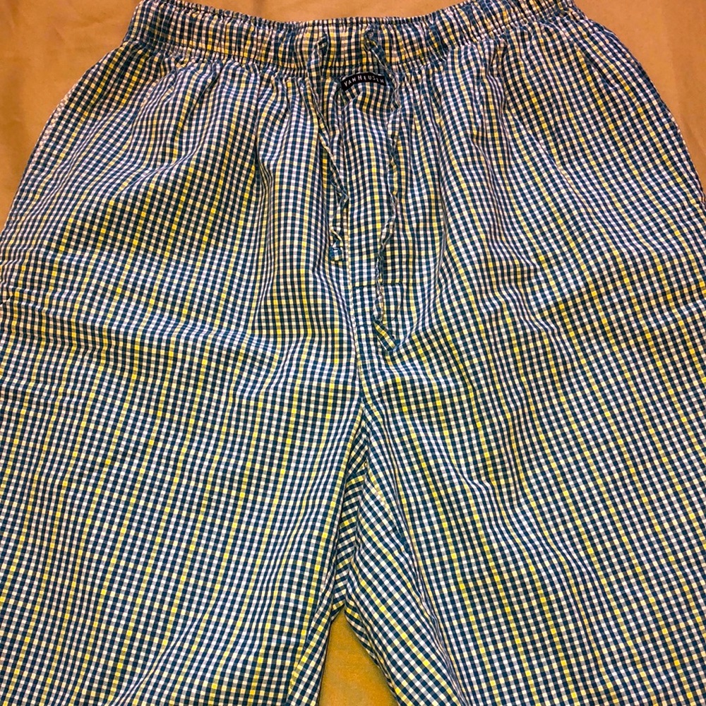 Van Heusen Shorts/Lounge/PJ Size Medium. Excellent condition.